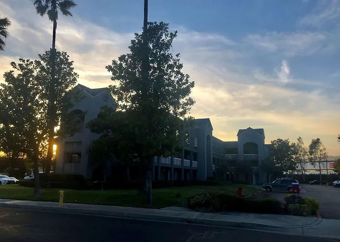 Surestay By Best Western Ontario AirportAirport Hotel